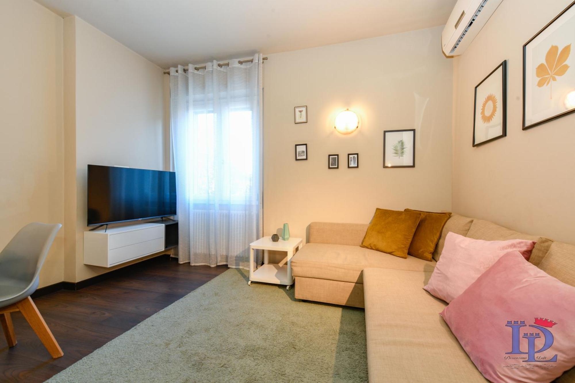 Desenzanoloft Official Partner Marriott Homes & Villas - A Casa Di Sara Family Apartment With Private Parking Desenzano del Garda Exterior photo