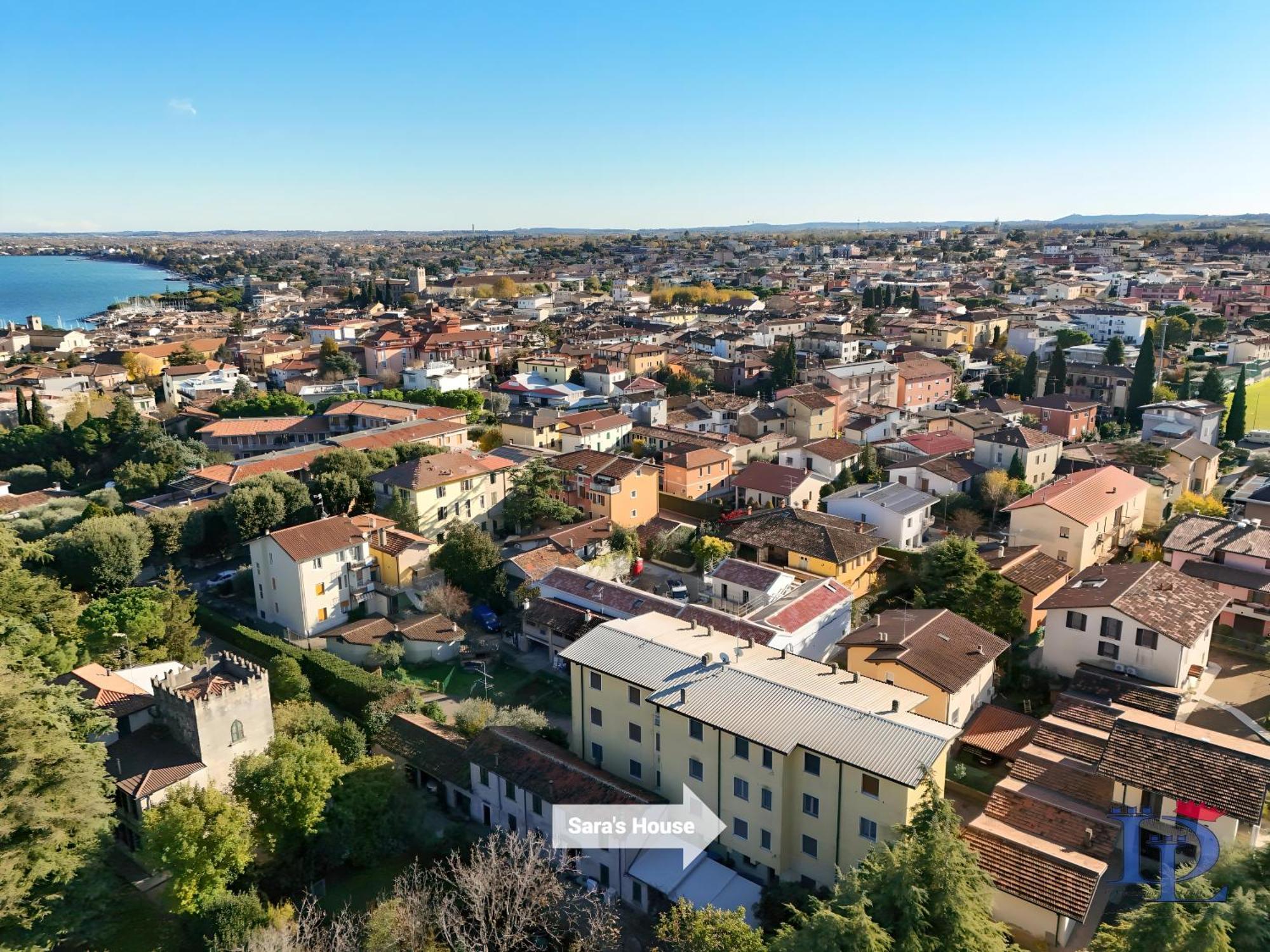 Desenzanoloft Official Partner Marriott Homes & Villas - A Casa Di Sara Family Apartment With Private Parking Desenzano del Garda Exterior photo